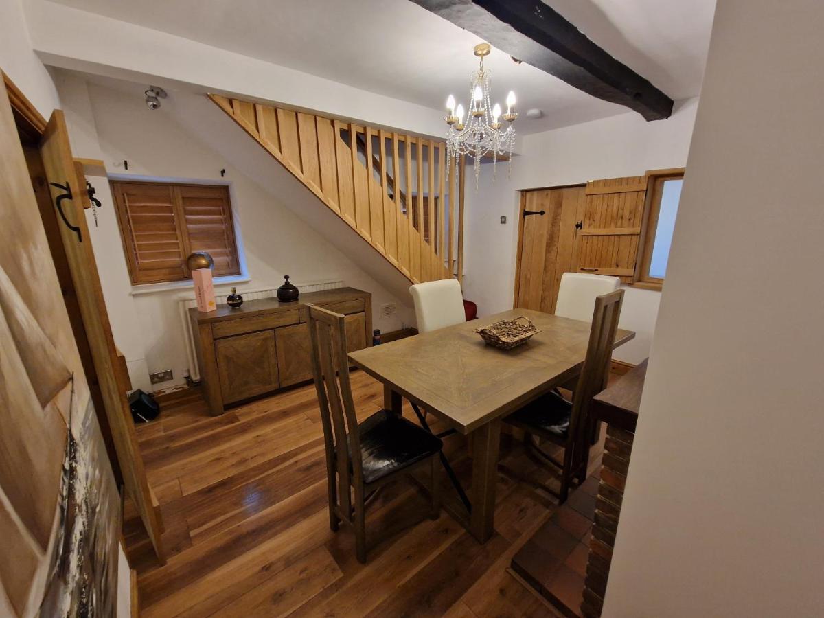 Lennon Cottage Hale  Eksteriør billede