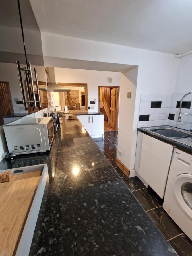 Lennon Cottage Hale  Eksteriør billede